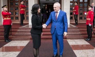 LULJETA ÇIPI/ Zonja Yuri Kim, Meta nuk e ka thjesht me ju!
