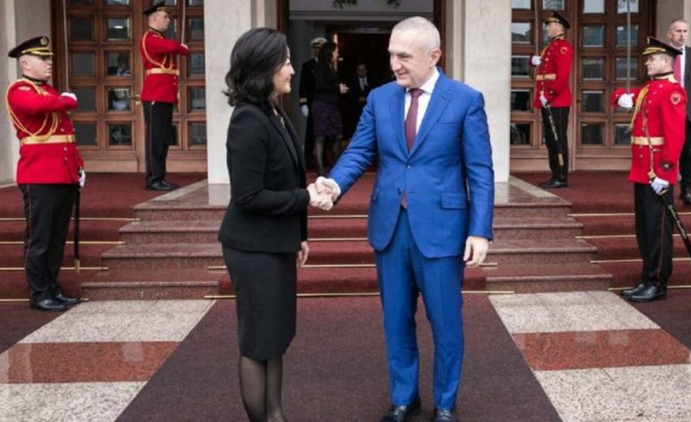LULJETA ÇIPI/ Zonja Yuri Kim, Meta nuk e ka thjesht me ju!