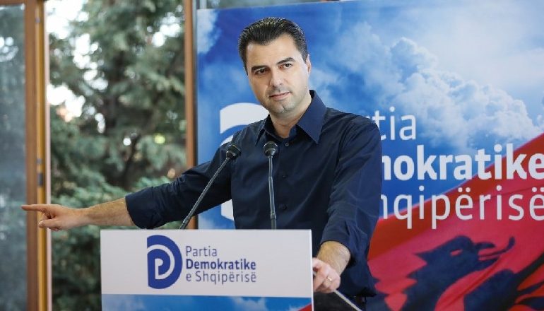 MERO BAZE/ Lulzim Basha kërkon “unitet” për të nënshtruar partinë