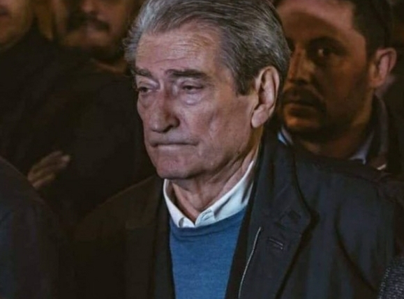 LORENC VANGJELI/ Berisha Non Grata, në shtyllën e turpit ka gozhdë për të gjithë