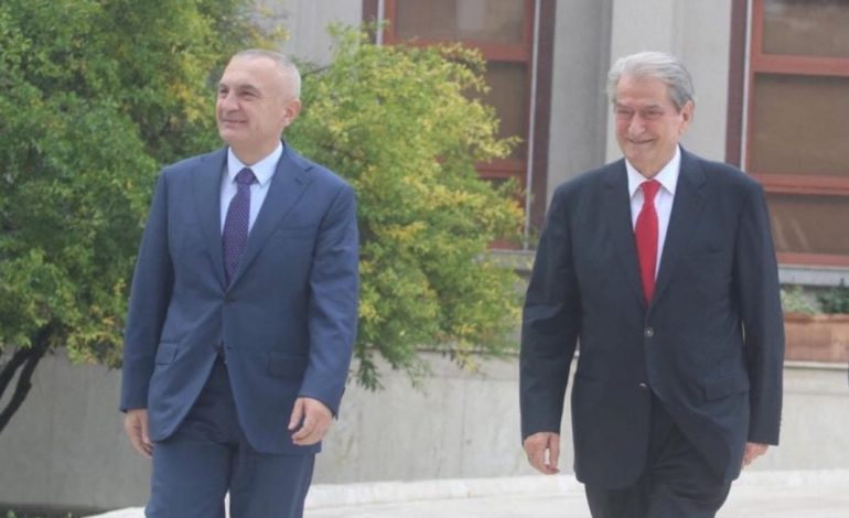 MENTOR KIKIA/ Dy ish presidentë me “karton të kuq”