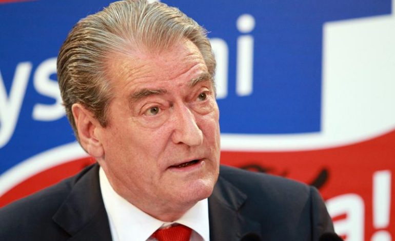 ARDIT RADA/ Sali Berisha, ky “kalë i ngordhur”, që do të sfidojë Amerikën