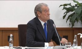 MERO BAZE/ Kryengritja në gotë e Sali Berishës kundër SHBA