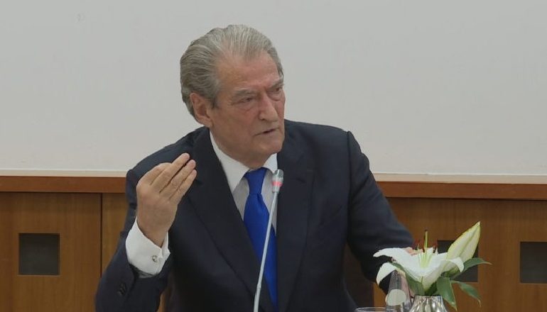 BEN ANDONI/ E megjithatë, je vetëm