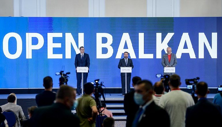 MERO BAZE/ Hetuesit e “Ballkanit të hapur” dhe Shqipërisë së mbyllur