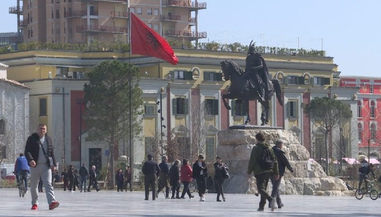 EDUARD ZALOSHNJA/ Sa banorë ka Tirana?