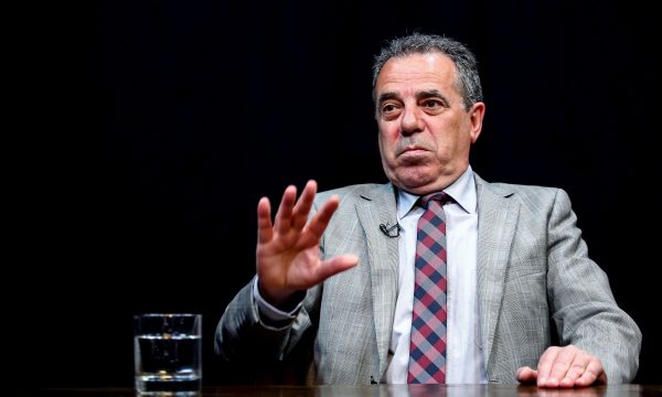 HALIL MATOSHI/ Kryeministri i librave që s’i ka kuptu!