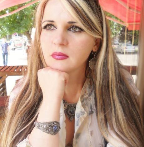 KIMETE BERISHA/ E martja e Shqipërisë! Arsyet pse maniaku Sali Berisha po deformon mbiemrin e ambasadores Kim-Kimete