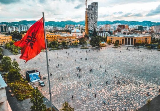 MENTOR KIKIA/ Në mbrojtje të racës së pastër dhe krenare shqiptare