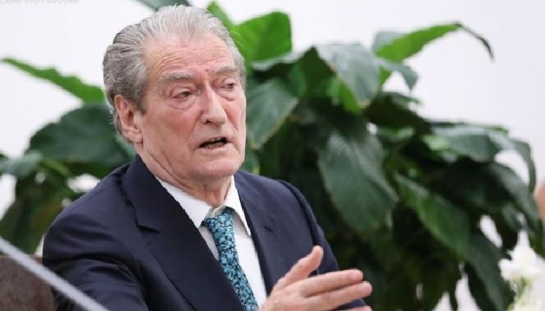 ARDIT RADA/ Sali Berisha, ky palaço i Kuvendit nga shtatori e tutje