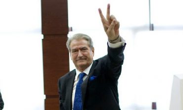 SKËNDER MINXHOZI/ Është më e madhe apo më e vogël PD-ja e Sali Berishës?