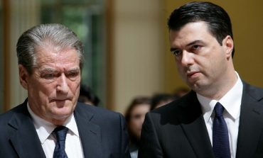 MERO BAZE/ "Pushtimi" i selisë, si beze e kuqe me të cilën Basha po tundon Berishën