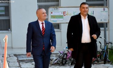 Pse Ilir Meta shpalli vdekjen e LSI-së dhe çfarë e bashkon "popullin e 2 Marsit" me Foltoren?