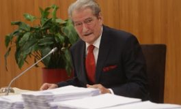 MERO BAZE/ Banaliteti i formularëve të rremë të "Foltores" dhe partia e re e Berishës