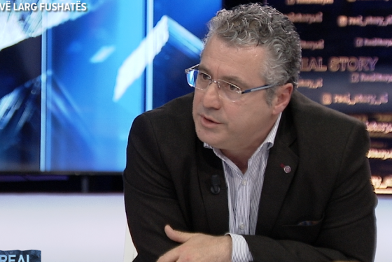 SKËNDER MINXHOZI/ S’na ktheve në pushtet, rri aty ku je, preke Berishën, ik!