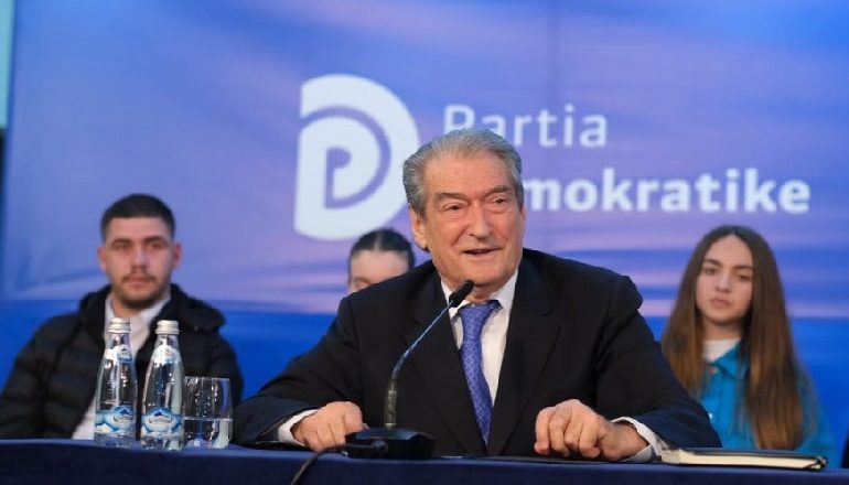 MERO BAZE/ Karshillku ndaj SHBA si alibi për thellimin e ndëshkimit