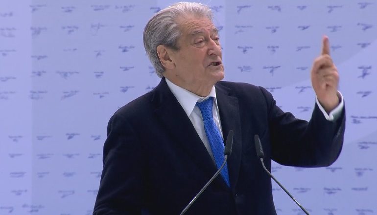 MERO BAZE/ Vdekja politike e Sali Berishës