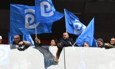 ARTUR AJAZI/ E latë vendin pa opozitë…