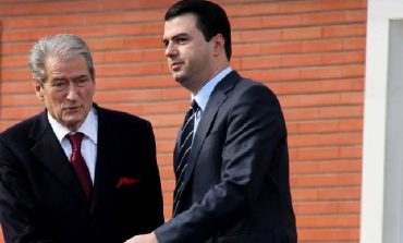 PLATOR NESTURI/ Ndarja e PD dhe gropa elektorale