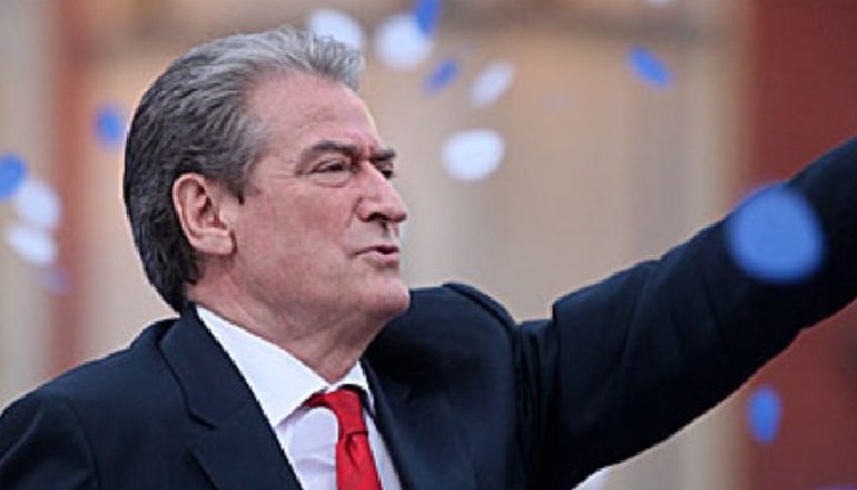 MERO BAZE/ Ngjashmëria mes Dodik dhe Berishës, në “kryengritjen” e tyre anti-amerikane