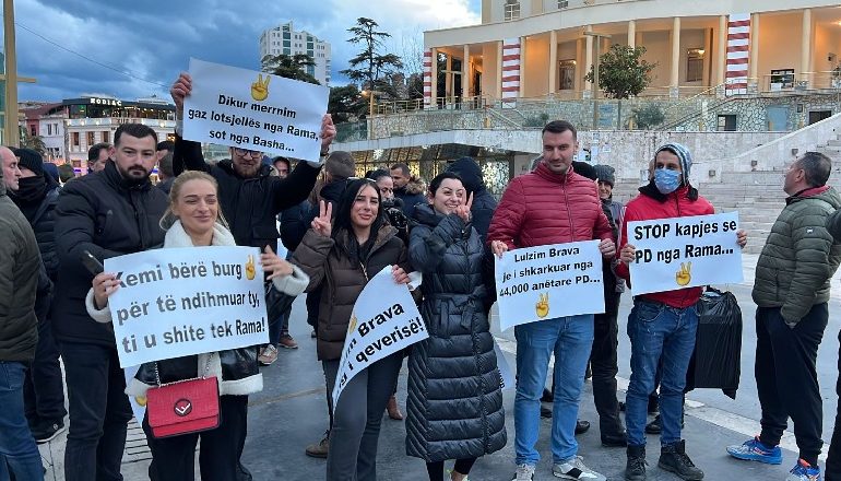 MERO BAZE/ Hakërrimat e Sali Berishës ndaj mbështetësve të Bashës