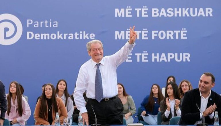 MERO BAZE/ KQZ e ka detyrim ligjor të ndalojë përfshirjen e Berishës në fushatë