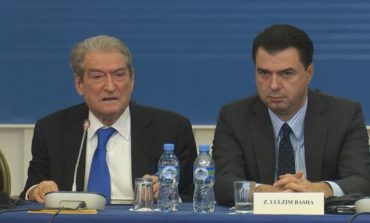 LORENC VANGJELI/ Standardi për Tahirin, cigare edhe për Berishën dhe Bashën