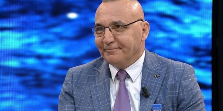EDUARD ZALOSHNJA/ Sinori elektoral i opozitës, i ndarë më dysh