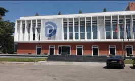 PLATOR NESTURI/ Fusha e minuar në oborrin e PD-së