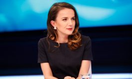 RUDINA HAJDARI/ Shqiptarët midis Shilës dhe Karibdës