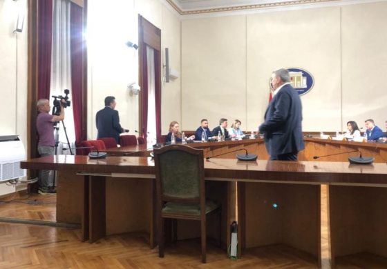 ASTRIT PATOZI/ Zgjidheni me sfilatë Presidentin