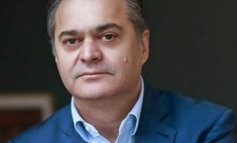 BEN BLUSHI/ Biseda ime imagjinare me një besimtar, një klerik dhe një shkencëtar