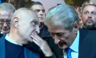 YLLI PATA/ Teatri i 6 dhjetorit përballë tragjedisë së primarve me patllake
