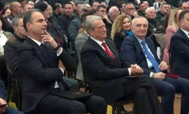 YLLI PATA/ Distanca 'higjenike' Berisha-Meta