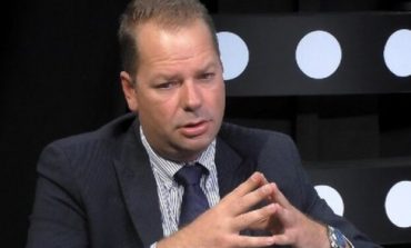 EDVIN KULLURI/ ‘Rithemelimi’ nuk përfaqëson të djathtën, por të kundërtën e saj