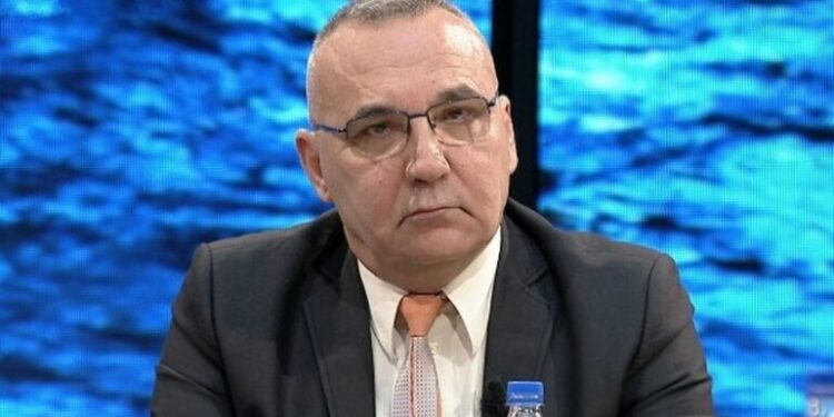 EDUARD ZALOSHNJA/ Himarjotët nga Greqia mund të përcaktojnë fituesin e 4 gushtit…