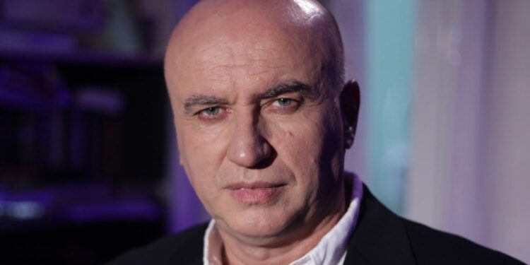 MERO BAZE/ Presidentja Osmani është përgjegjëse për reagimin e saj dhe jo xhaxhain e burrit