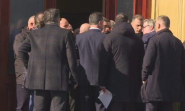 ARTUR AJAZI/ PD, “nuk ka parë gjë akoma”…