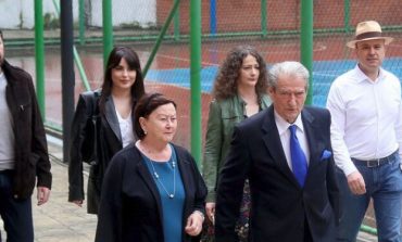 AZGAN HAKLAJ/ Berisha, ky oligark-mallkim për demokratët!
